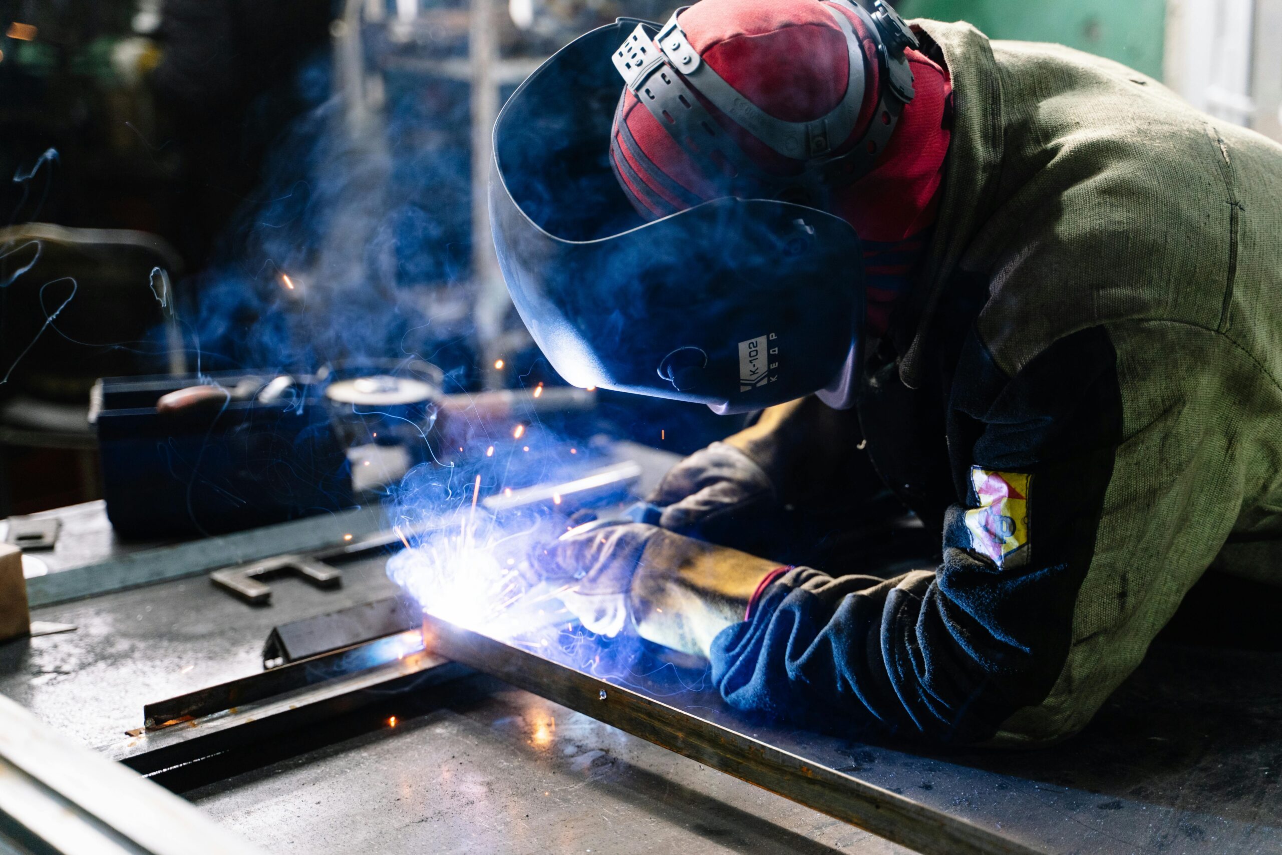 welder welding